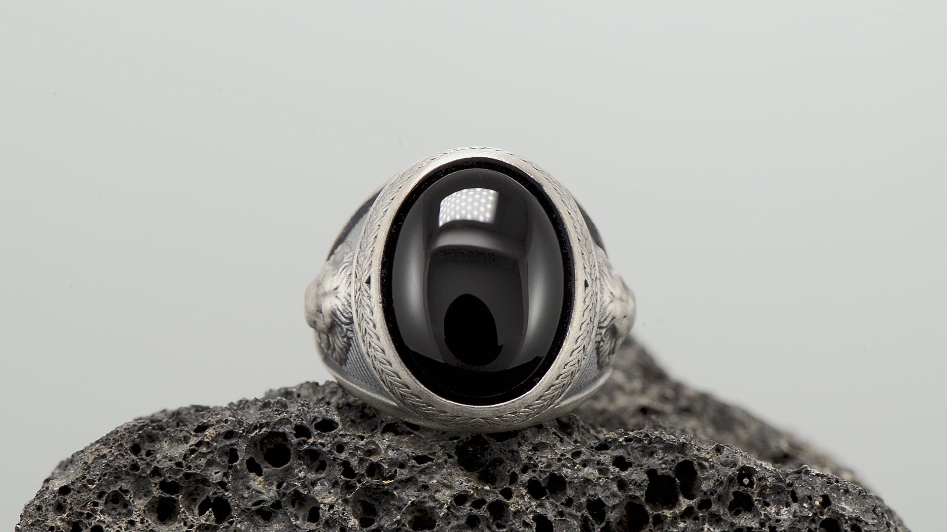 Lion Silver Men's Ring, Oval Onyx Lion Head Ring, Oxidized Animal 925 Sterling Silver Ring