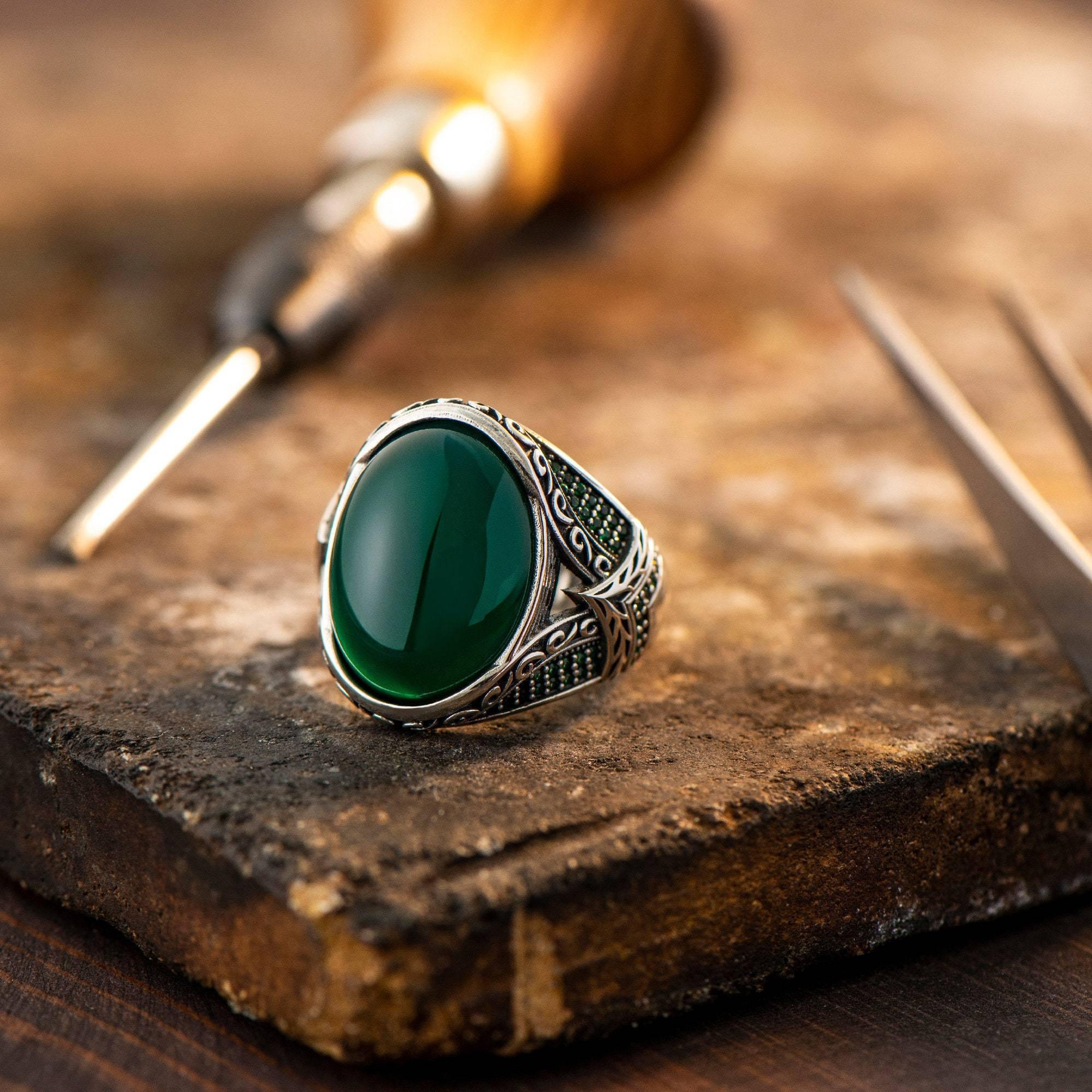 Men Green Agate Ring, Sterling Silver Vintage Ring, Oval Aqeeq Gemstone Ring - OXO SILVER